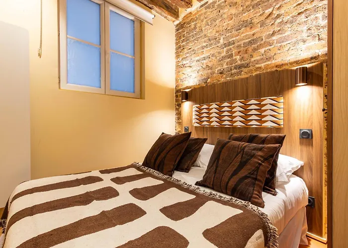 Nochichi Collections - Beaubourg Apartment