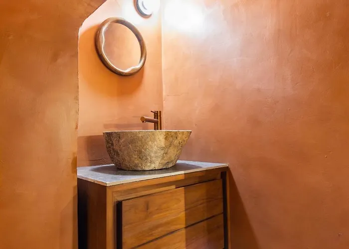 Nochichi Collections - Beaubourg Apartment